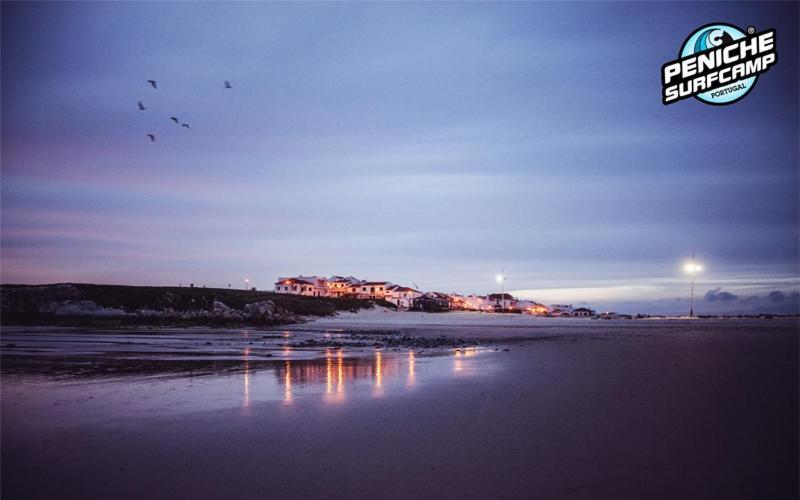 Peniche Surfcamp Hostel バレアル エクステリア 写真
