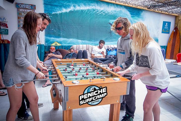 Peniche Surfcamp Hostel バレアル エクステリア 写真